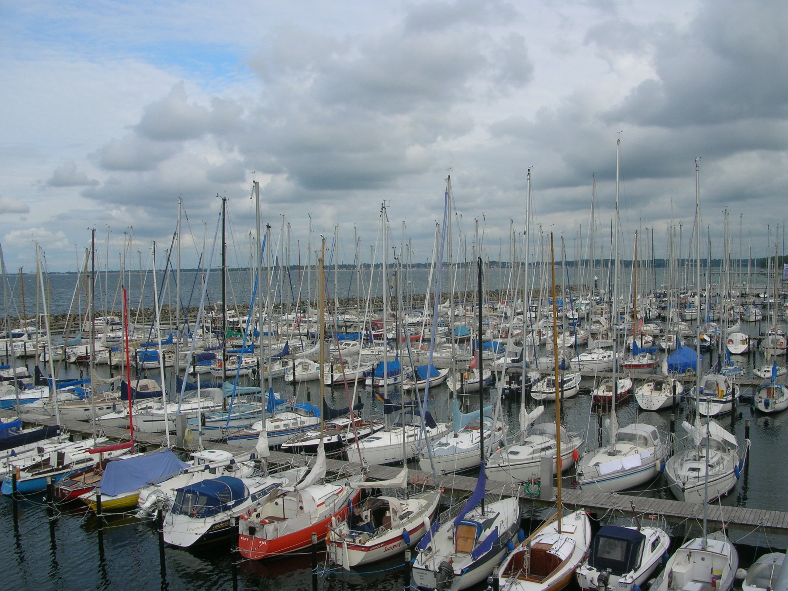 Marina im Olympiahafen Schilksee